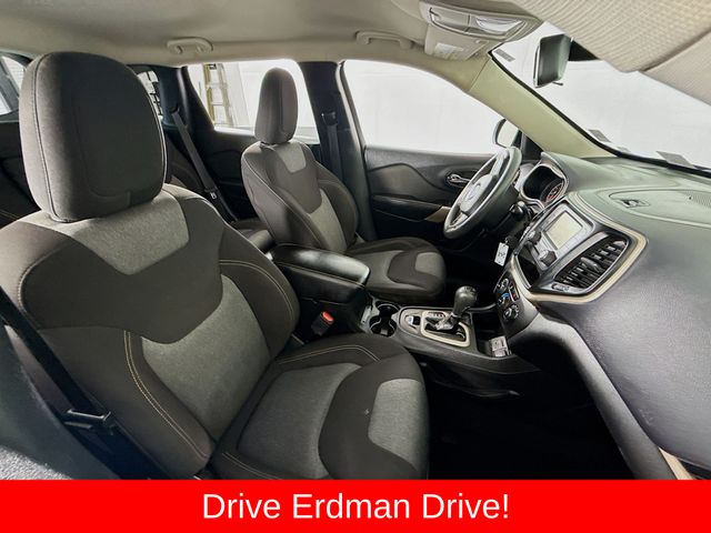 Used 2018 Jeep Cherokee SUV