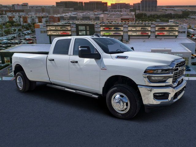 Bright White Clearcoat 2026 RAM 3500 Pickup Truck Four-Wheel Drive 8-Speed Automatic