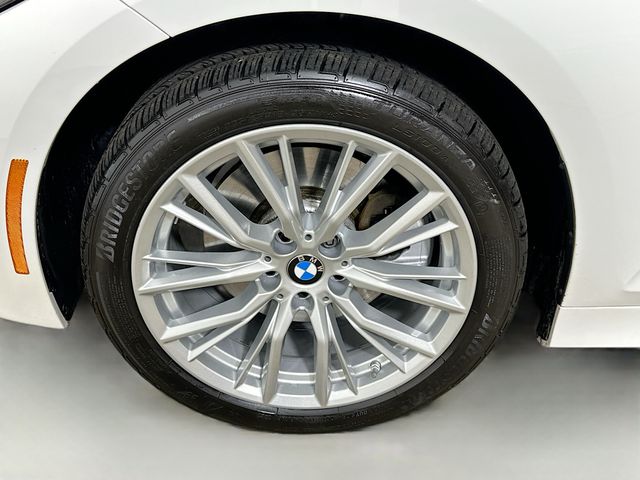 2024 BMW 3 Series 330i xDrive 32