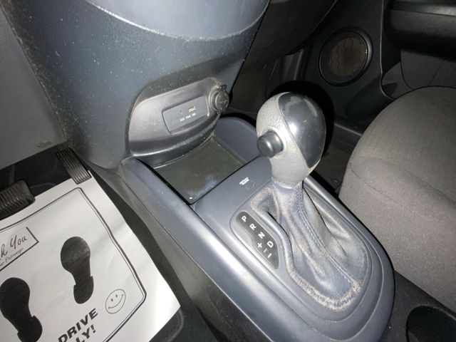 Used 2013 Gray Kia Base image 18