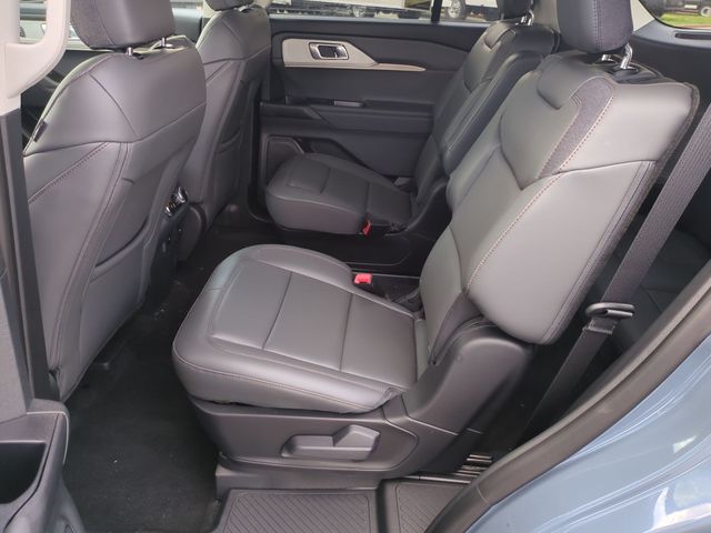 New 2026 Vapor Blue Metallic Ford Active image 28
