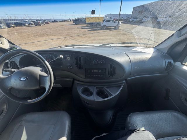 2008 Ford E-450 Cutaway 