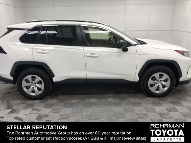 2020 Toyota RAV4 LE 7