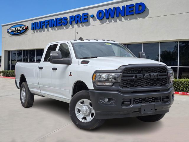 2023 Ram 3500 Tradesman photo 2