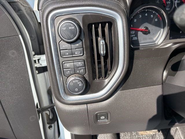2020 Chevrolet Silverado 1500 RST photo