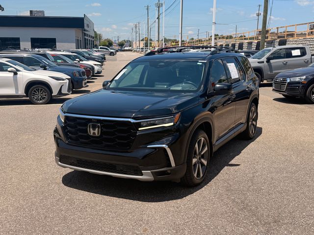 Crystal Black Pearl 2023 Honda Pilot SUV / Crossover All-Wheel Drive Automatic