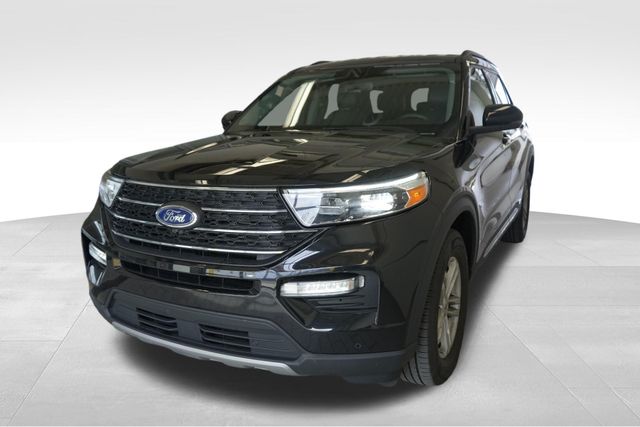 Black Metallic 2023 Ford Explorer XLT AWD SUV / Crossover All-Wheel Drive Automatic