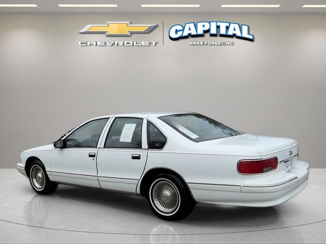 Used 1996 White Chevrolet Classic image 3