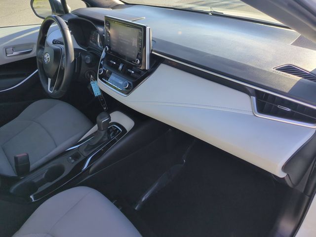 Used 2021 White Toyota SE image 32