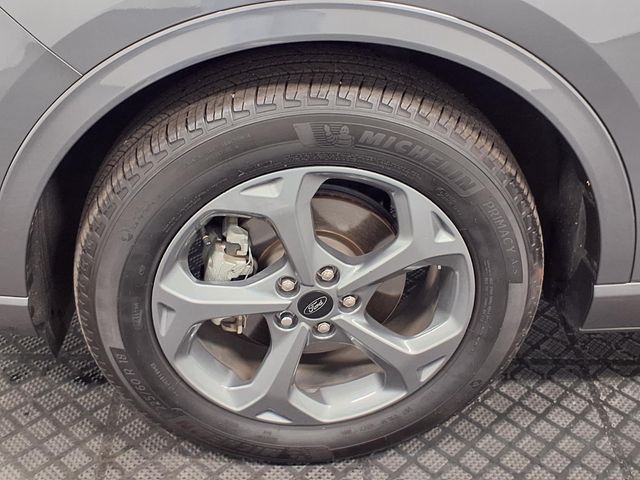 2024 Ford Escape - Image 31