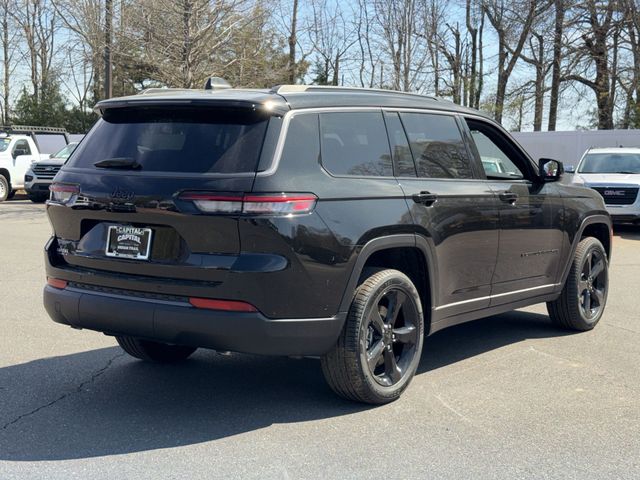 New 2026 Diamond Black Crystal Pearl-Coat Exterior Paint Jeep Limited image 12