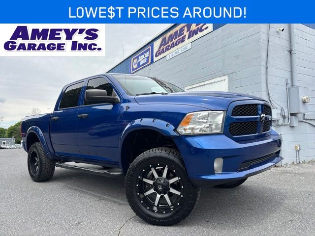 2014 RAM 1500 Express 4x4 Crew Cab's photo