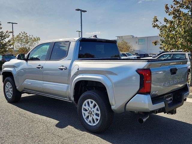 2025 Toyota Tacoma SR5 - Photo 6