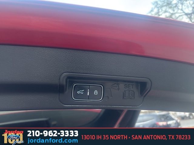 Used Car 2021 Ford Explorer  Xlt For Sale Under $25,000 In San Antonio, Texas