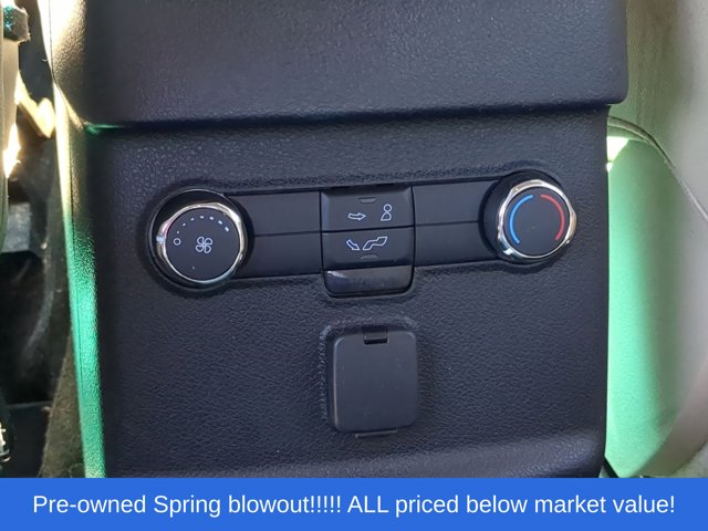Used 2017 White Ford XLT image 38