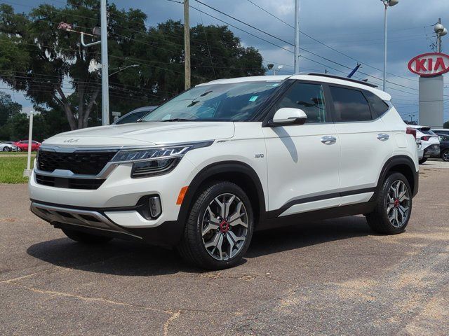 Snow White Pearl 2023 Kia Seltos SUV / Crossover All-Wheel Drive 7-Speed Automatic