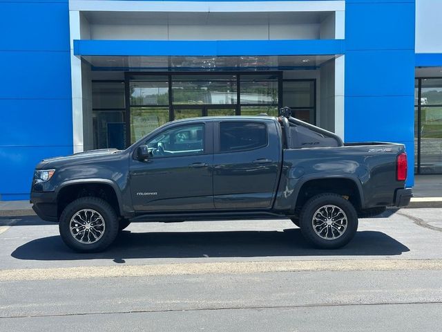 Gray (Graphite Metallic) 2018 Chevrolet Colorado ZR2 Crew Cab 4WD Pickup Truck Four-Wheel Drive 8-Speed Automatic
