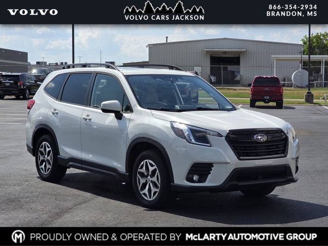 Crystal White Pearl 2024 Subaru Forester SUV / Crossover All-Wheel Drive Continuously Variable Transmission