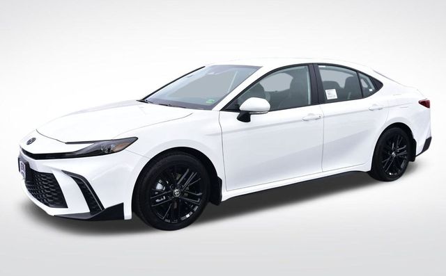2026 Toyota Camry SE's photo