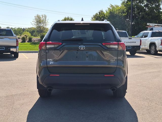 2022 Toyota RAV4 - Image 4