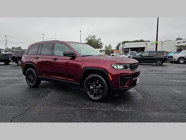 2026 Jeep Grand Cherokee Altitude 4x4