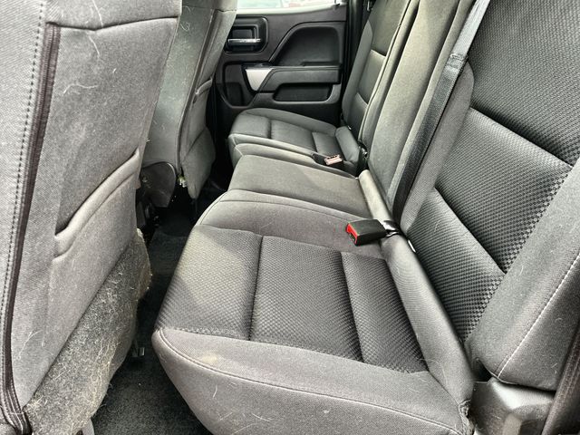 Used 2018 Silver Chevrolet LT image 24