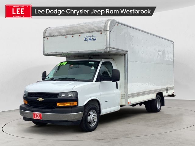 Summit White 2020 Chevrolet Express Chassis 3500 177 Cutaway RWD Van Rear-Wheel Drive 6-Speed Automatic Overdrive