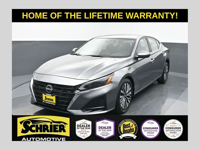 Gray (Gun Metallic) 2023 Nissan Altima Sedan All-Wheel Drive Continuously Variable Transmission