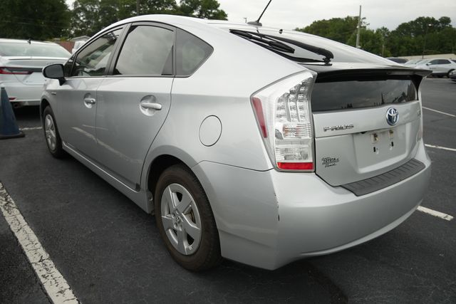 Used 2010  Toyota I image 4