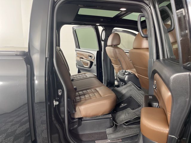 2023 Nissan Titan Platinum Reserve photo