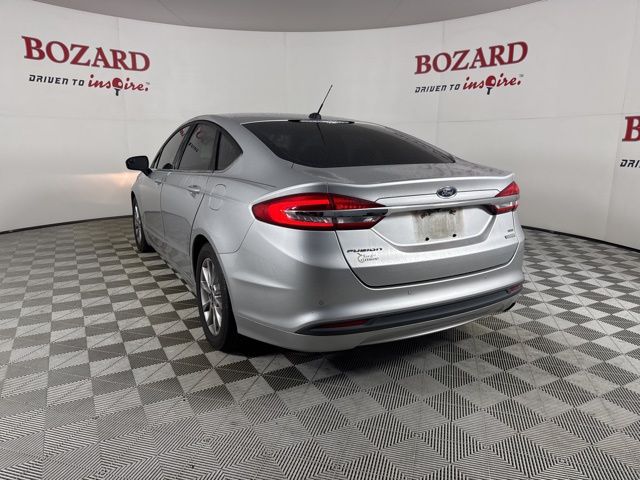 2017 Ingot Silver Ford Fusion SE FWD Sedan