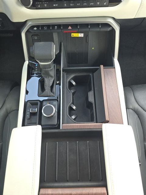 2022 Toyota Tundra Hybrid Capstone:168720A