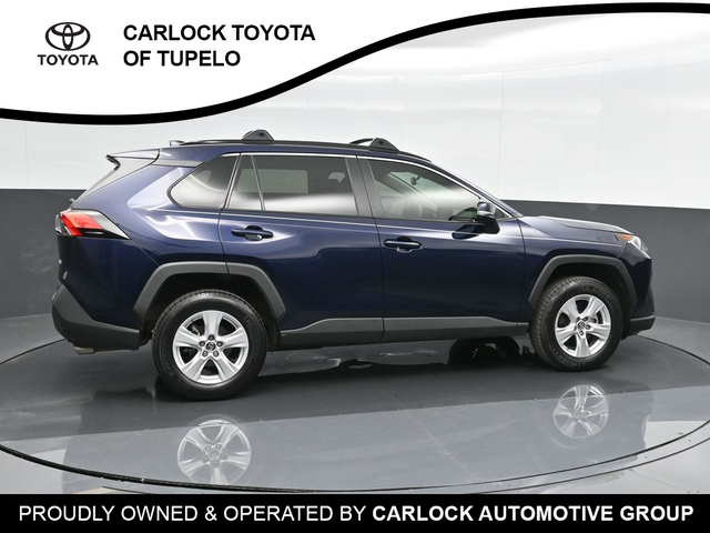 2019 Toyota RAV4 XLE 3