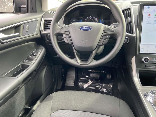 2024 Ford Edge SE 29