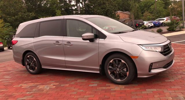 Used 2021 Honda Odyssey Van