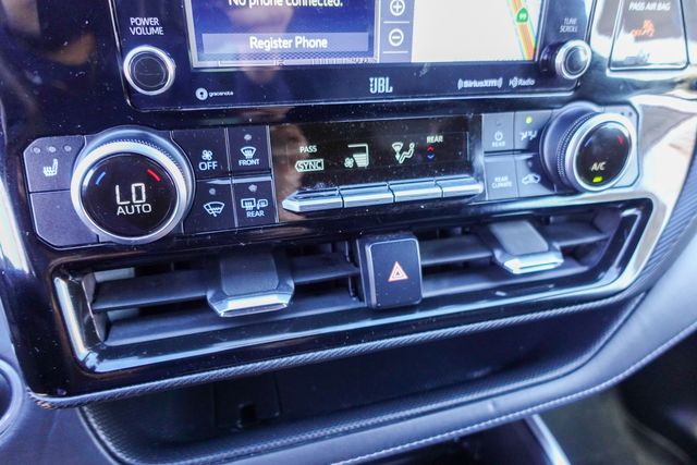 used 2021 Toyota Highlander car, priced at $31,500