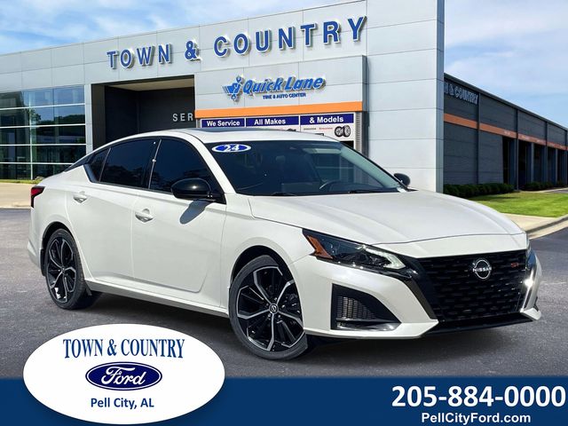 Pearl White Tricoat 2024 Nissan Altima 2.5 SR FWD Sedan Front-Wheel Drive Continuously Variable Transmission