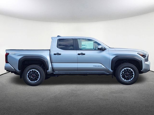 2024 Toyota Tacoma TRD Off-Road 3