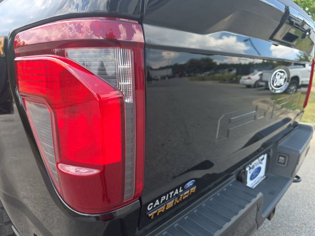 Used 2025 Agate Black Metallic Ford Tremor image 35