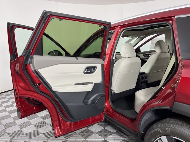 2025 Scarlet Ember Tintcoat Nissan Rogue SL FWD SUV