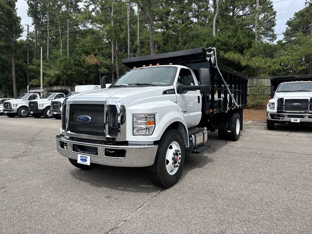 2027 Ford F-750SD 16FT DUMP