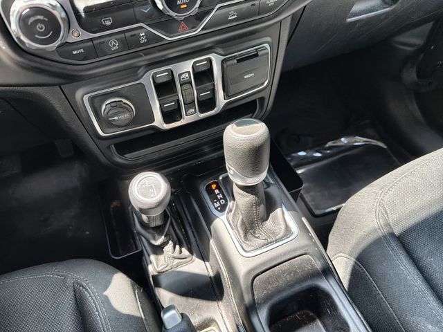 Used 2021 Green Jeep Willys image 20