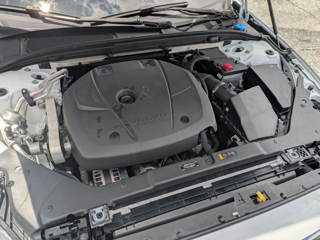 Used 2020 Volvo S60 T5 Momentum 4D Sedan