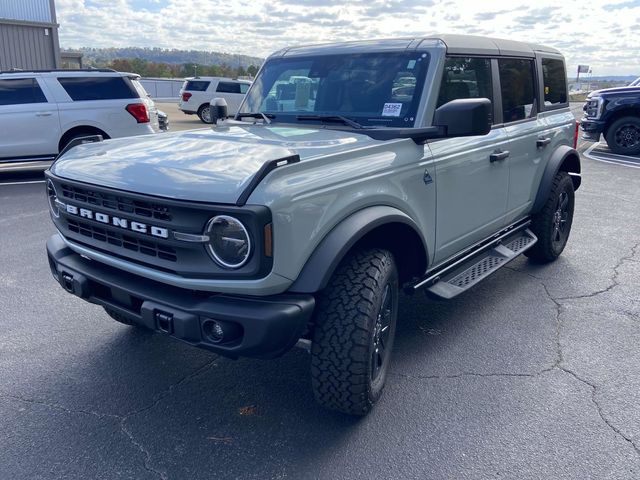 2024 Ford Bronco Black Diamond 8