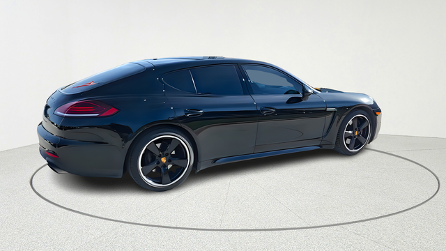2016 Porsche Panamera