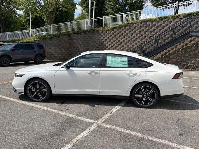 new 2026 Honda Accord Hybrid car, priced at $33,673