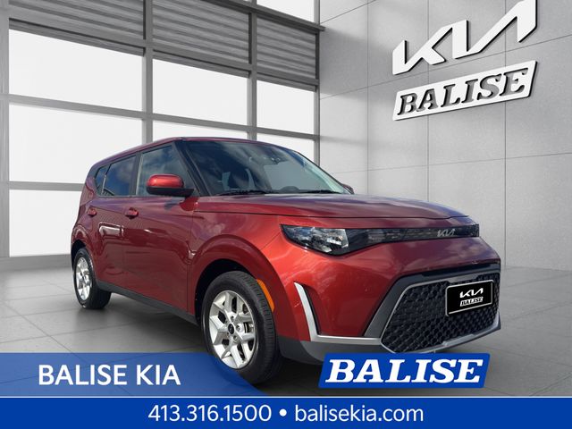 Mars Orange 2023 Kia Soul LX FWD SUV / Crossover Front-Wheel Drive Continuously Variable Transmission