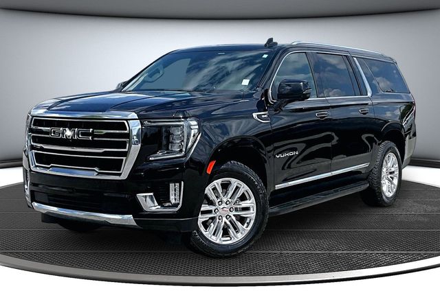 Onyx Black 2023 GMC Yukon XL SLT RWD SUV / Crossover 4X2