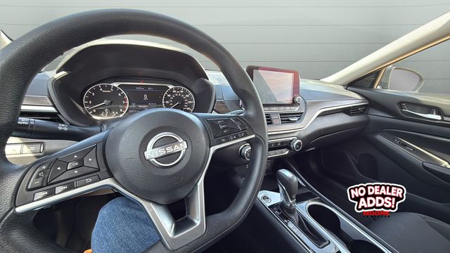 2024 Nissan Altima SV - Photo 13