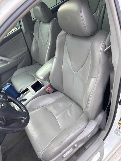 2011 Toyota Camry SE 7